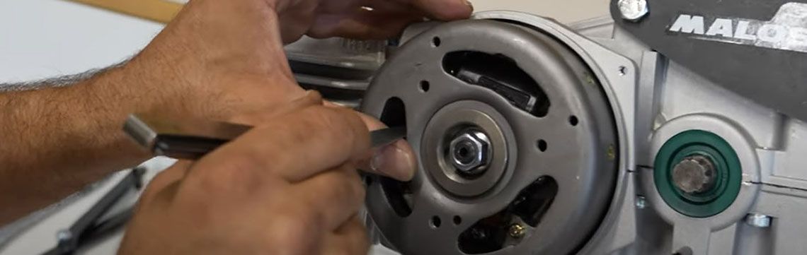 Régler correctement lallumage du cyclomoteur