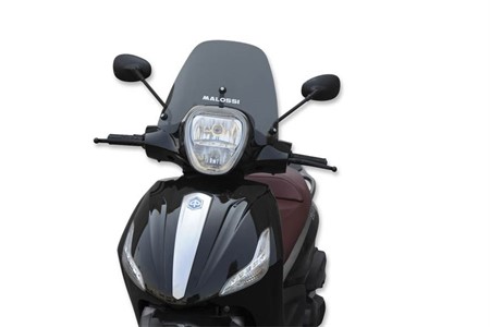 Pare brise Malossi fumé petit modèle VESPA LX 125 à partir de 2009 Pare brise Malossi fumé petit modèle VESPA LX 125 à partir de 2009