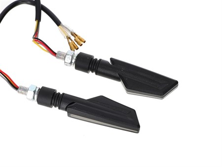 Paire de clignotants à Led's noir 3 fonctions (cligno, phare, feu stop), homologation E8 universel vélomoteurs, scooter, motos