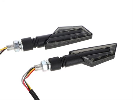 Paire de clignotants à Led's noir 3 fonctions (cligno, phare, feu stop), homologation E8 universel vélomoteurs, scooter, motos