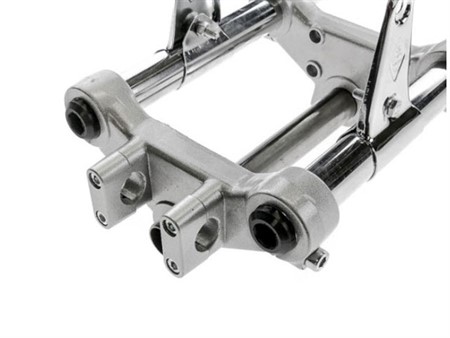 Fourche grise argentée EBR té alu "hydraulique" 675mm avec support pour freins à disque, vélomoteurs Puch Maxi