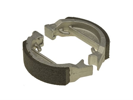 Machoires de frein Puch Maxi (Eco), moyeu LELEU Ø 80mm, vélomoteurs PUCH / KTM /SOLEX / PEUGEOT /HONDA... Machoires de frein Puch Maxi (Eco), moyeu LELEU Ø 80mm, vélomoteurs PUCH / KTM /SOLEX / PEUGEOT /HONDA...