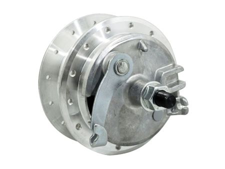 Moyeu de roue arrière a rayons avec tambour et axe, 28 trous, vélomoteurs Peugeot 103 Moyeu de roue arrière a rayons avec tambour et axe, 28 trous, vélomoteurs Peugeot 103