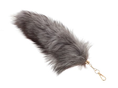 Pendentif queue de renard grisn-noir (fourrure synthétique)
