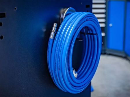 Support magnétique pour pistolets de peinture / tuyau