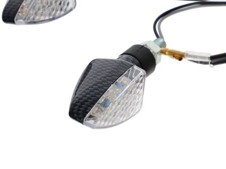 Paire de clignotants à Led's look carbone (M8), homologation E8 universel vélomoteurs, scooter, motos