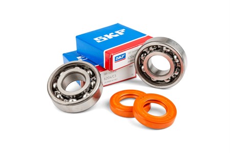 Kurbelwellenlager Stage6 HighQuality, inkl. HighQuality Simmerringen, Derbi Senda, Metall Käfig (SKF 6204-C3)