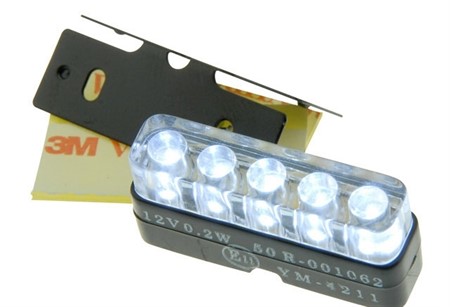 Eclairage de plaque STR8 à LEDs avec homologation CE