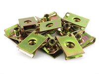 Agrafe pour vis à tôle/bois 21 x 15mm M5 (10 pièces) Agrafe pour vis à tôle/bois 21 x 15mm M5 (10 pièces)