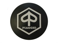 Emblème PIAGGIO Ø 48 noir (pour boucher le trou du compteur) Emblème PIAGGIO Ø 48 noir (pour boucher le trou du compteur)
