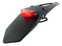 Bavette arrière noire type Off-Road, feu à LED's vitre rouge homologué CE Bavette arrière noire type Off-Road, feu à LED's vitre rouge homologué CE