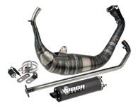 Auspuffanlage VOCA Racing Carbon 80cc, Aprilia RS (ab Bj. 2006), Derbi GPR (ab Bj. 2004), Auslass unter Heck Auspuffanlage VOCA Racing Carbon 80cc, Aprilia RS (ab Bj. 2006), Derbi GPR (ab Bj. 2004), Auslass unter Heck