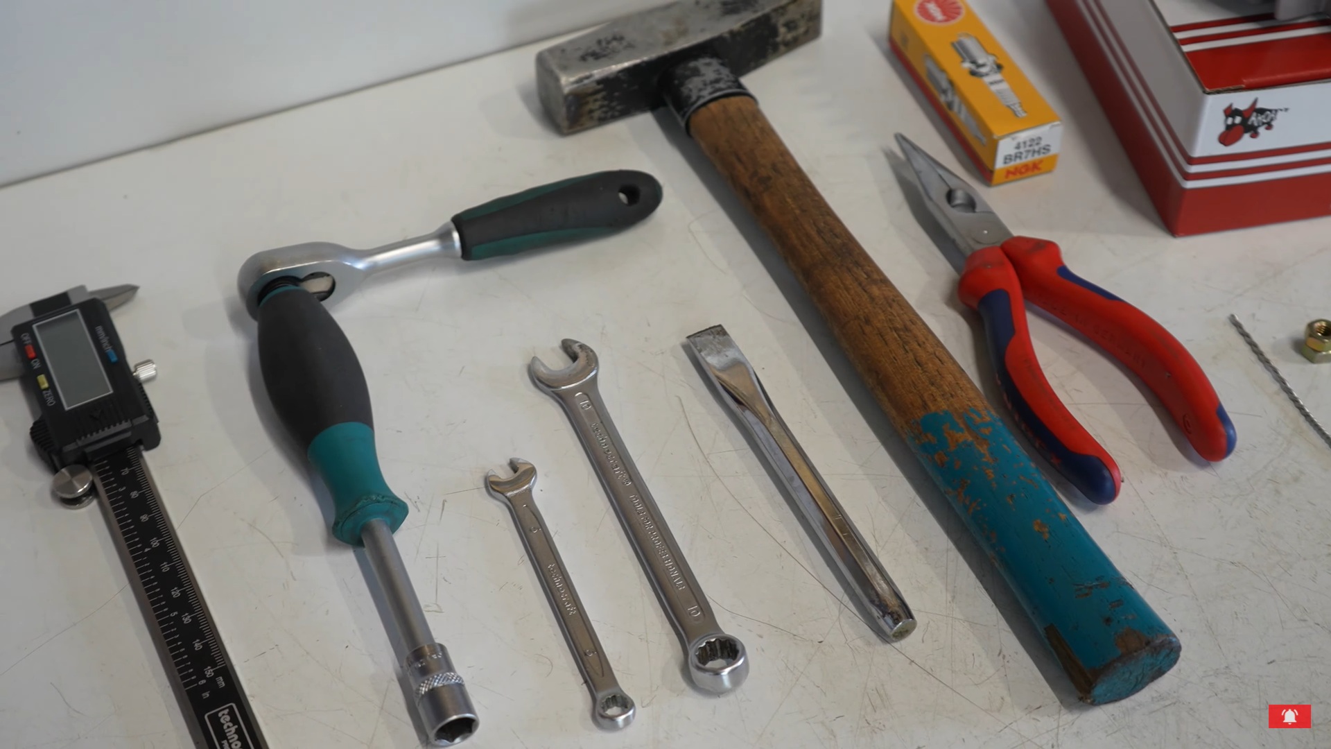 DIY-Anleitung zum Mofa-Zylinder-Wechseln Werkzeuge Mofa-Zylinder-Wechseln