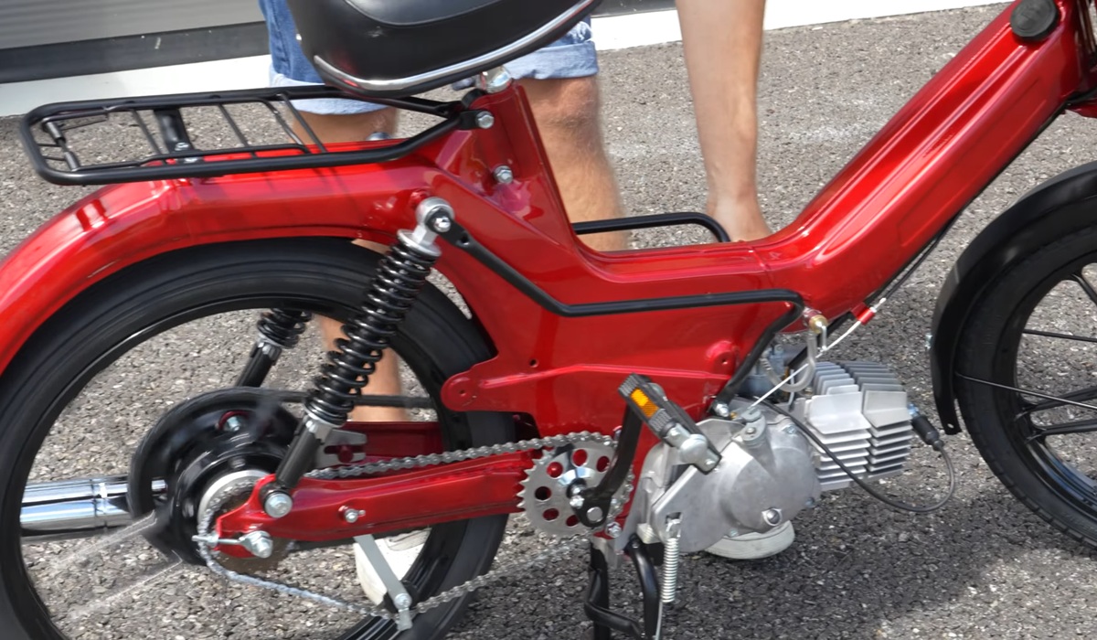 Mofa springt schlecht an wegen verschmutztem Vergaser