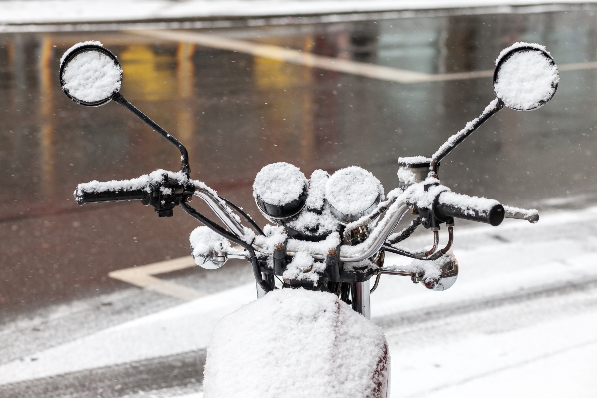 Cockpit de moto en hiver