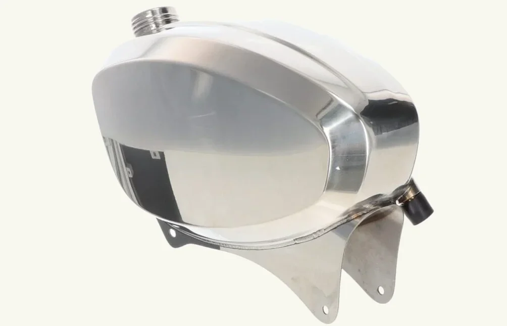 Benzintank Edelstahl, Puch X30 Velux | Wenn entrosten nicht mehr geht, braucht es einen neuen Tank Benzintank-Edelstahl-Puch-X30-Velux