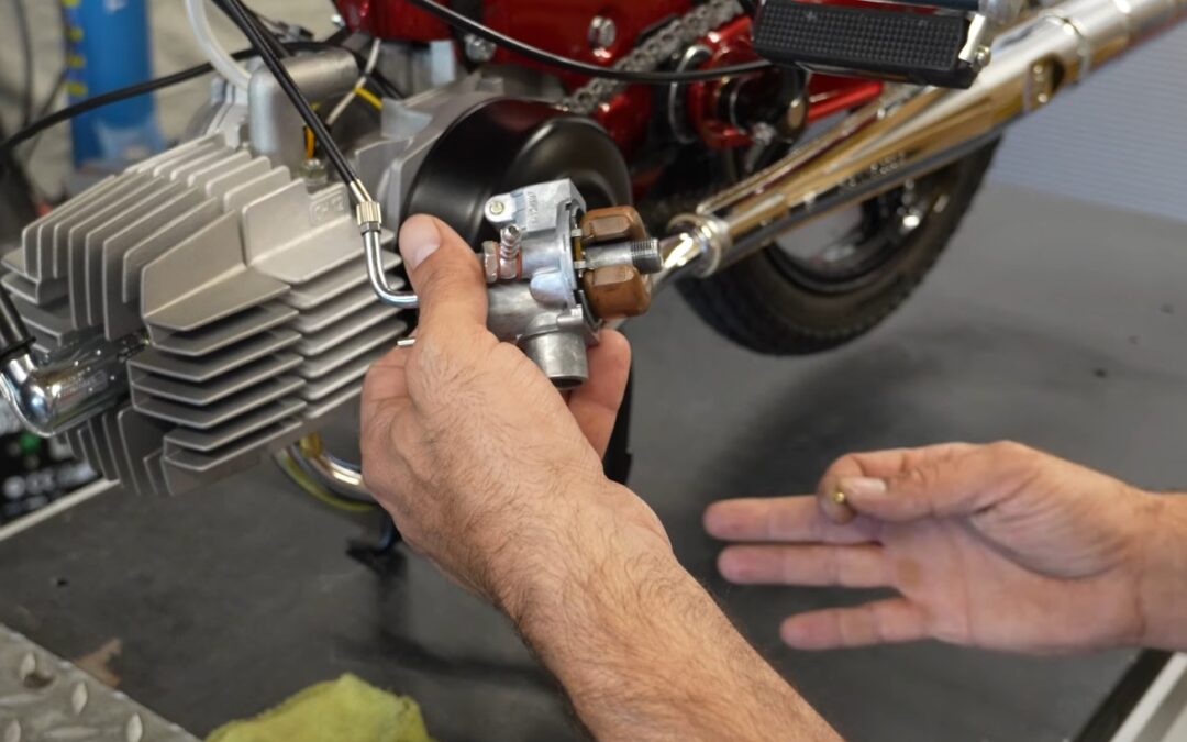 So reinigst du den Vergaser gründlich